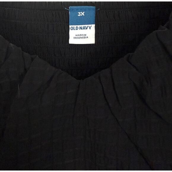 Old Navy Flutter Puff Sleeve Textured Dress - Picture 4 of 7